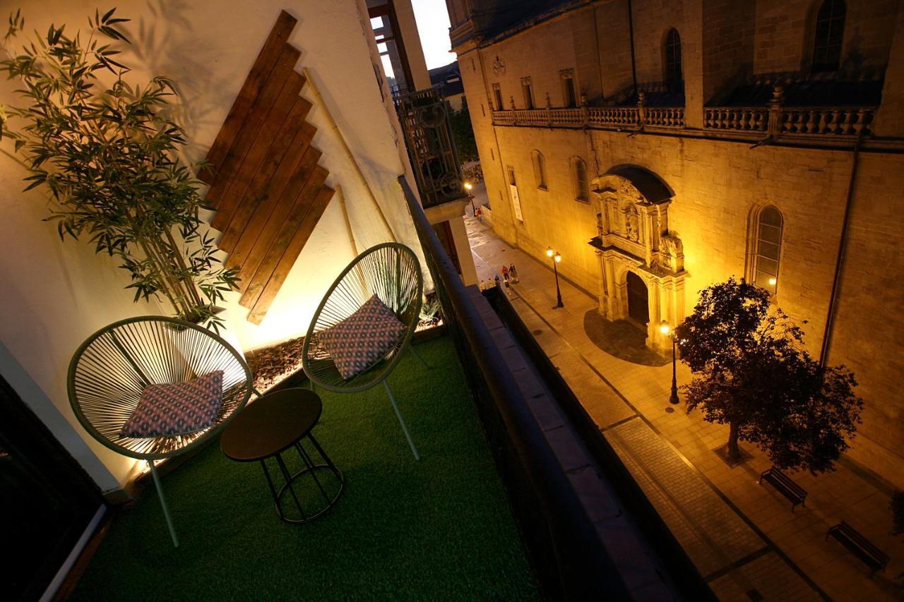 El Atico De La Catedral Apartment Logrono Exterior photo